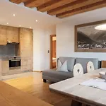 Hotel Alpenstolz