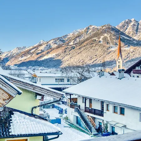 Hotel Alpenstolz 3*