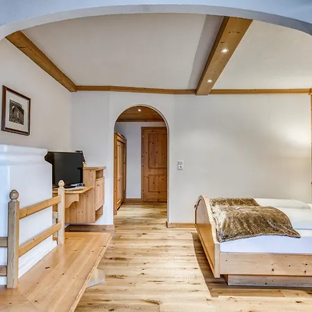 Alpenstolz Hotel