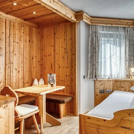 Hotel Alpenstolz Mieders