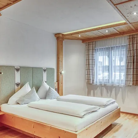 Hotel Alpenstolz 3*