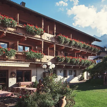 Alpenstolz - Culinary Hideaway Stubai Hotel