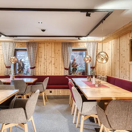 Hotel Alpenstolz - Culinary Hideaway Stubai 3*