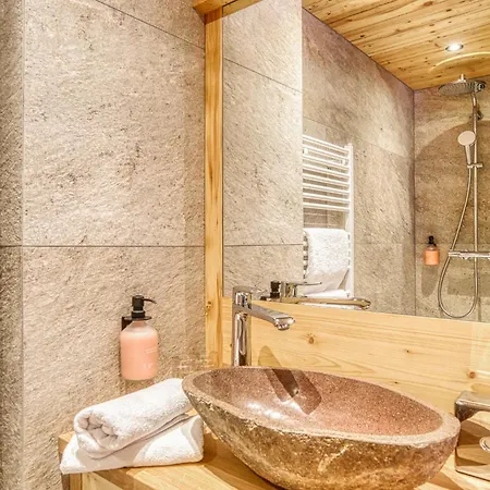 Alpenstolz - Culinary Hideaway Stubai Hotel 3*