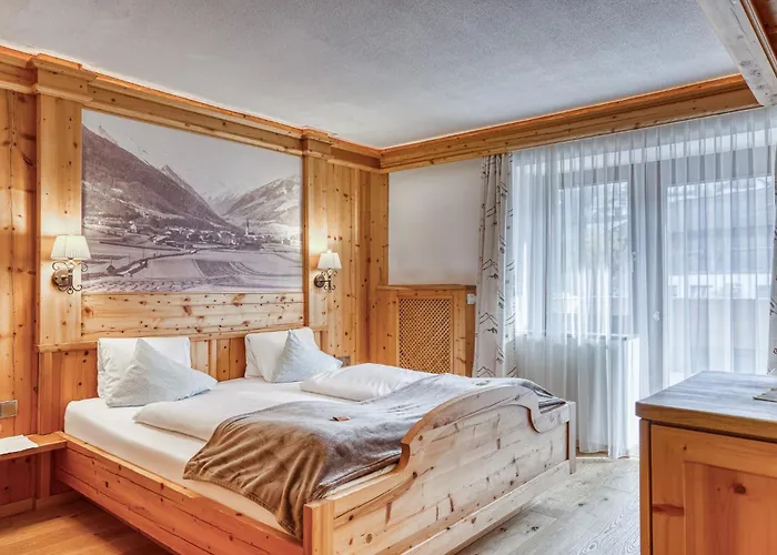 Otel Alpenstolz 3*