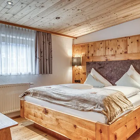 Alpenstolz Hotel