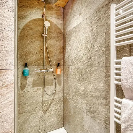 Alpenstolz Hotel 3*
