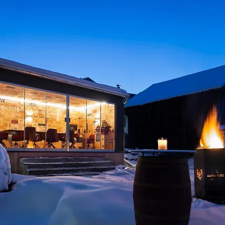 Alpenstolz Hotell 3*