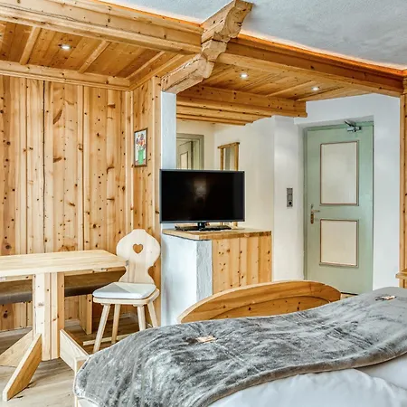 Hotel Alpenstolz Mieders